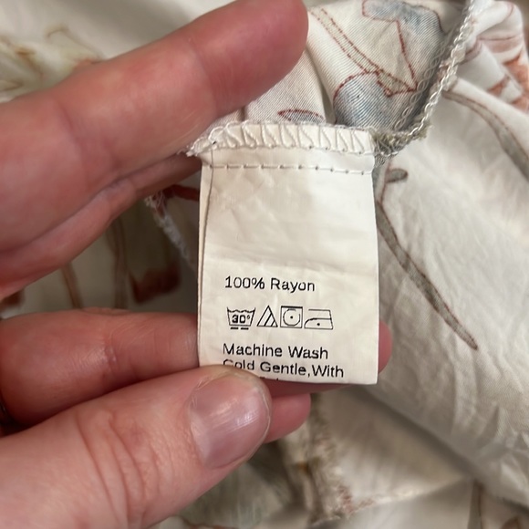 Floral Maxi Dress - White - Picture 11 of 11